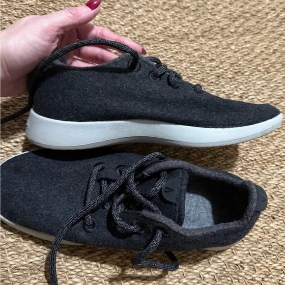 NEW Women’s Allbirds The Wool Runner Sneakers - Picture 6 of 6